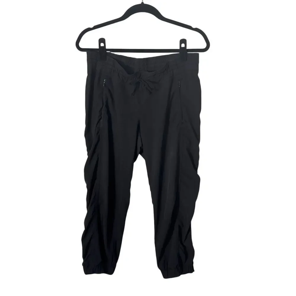 Athleta color black